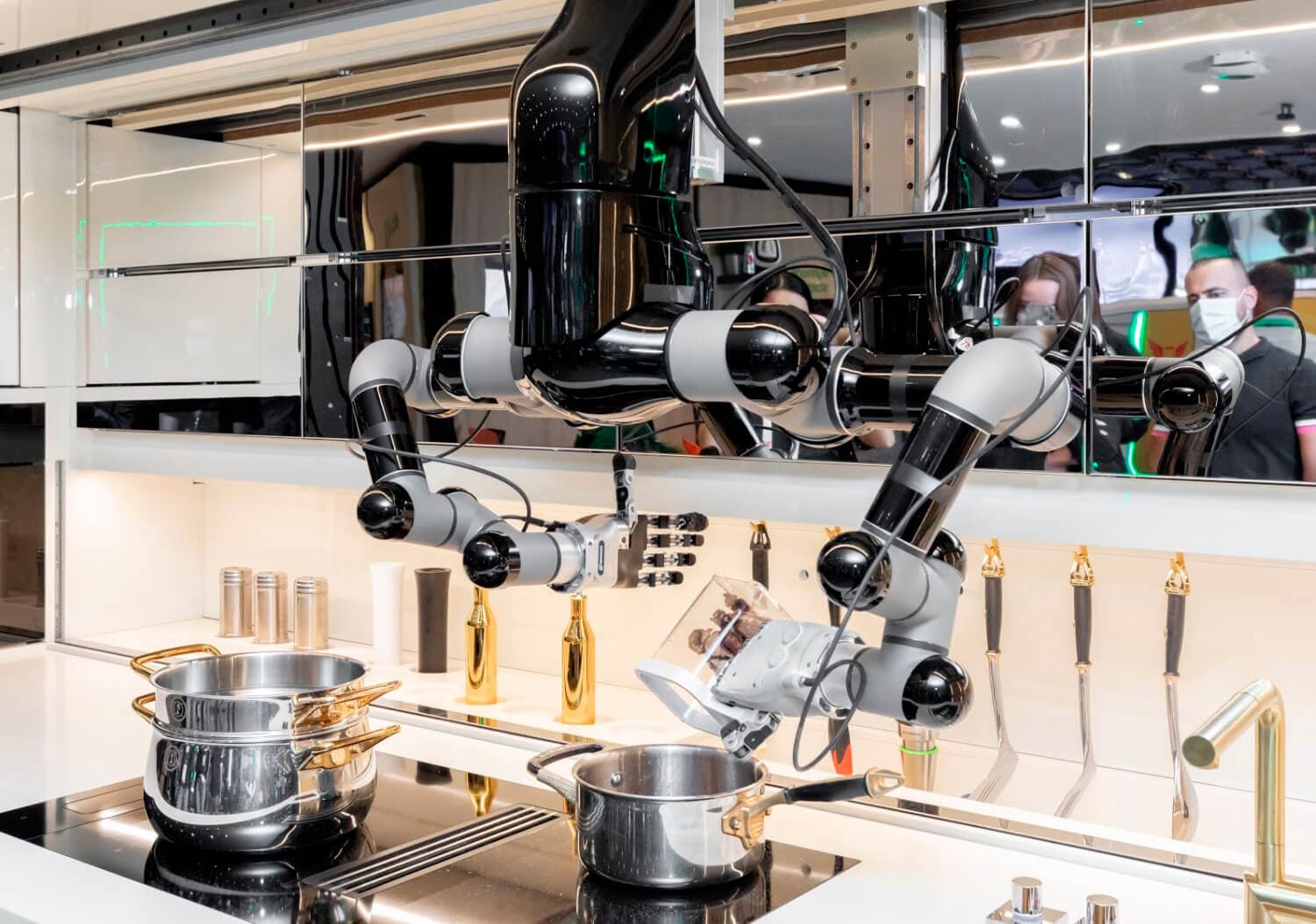 Watch: The Moley Fully Robotic Kitchen Can Do Almost Everything, Even ...