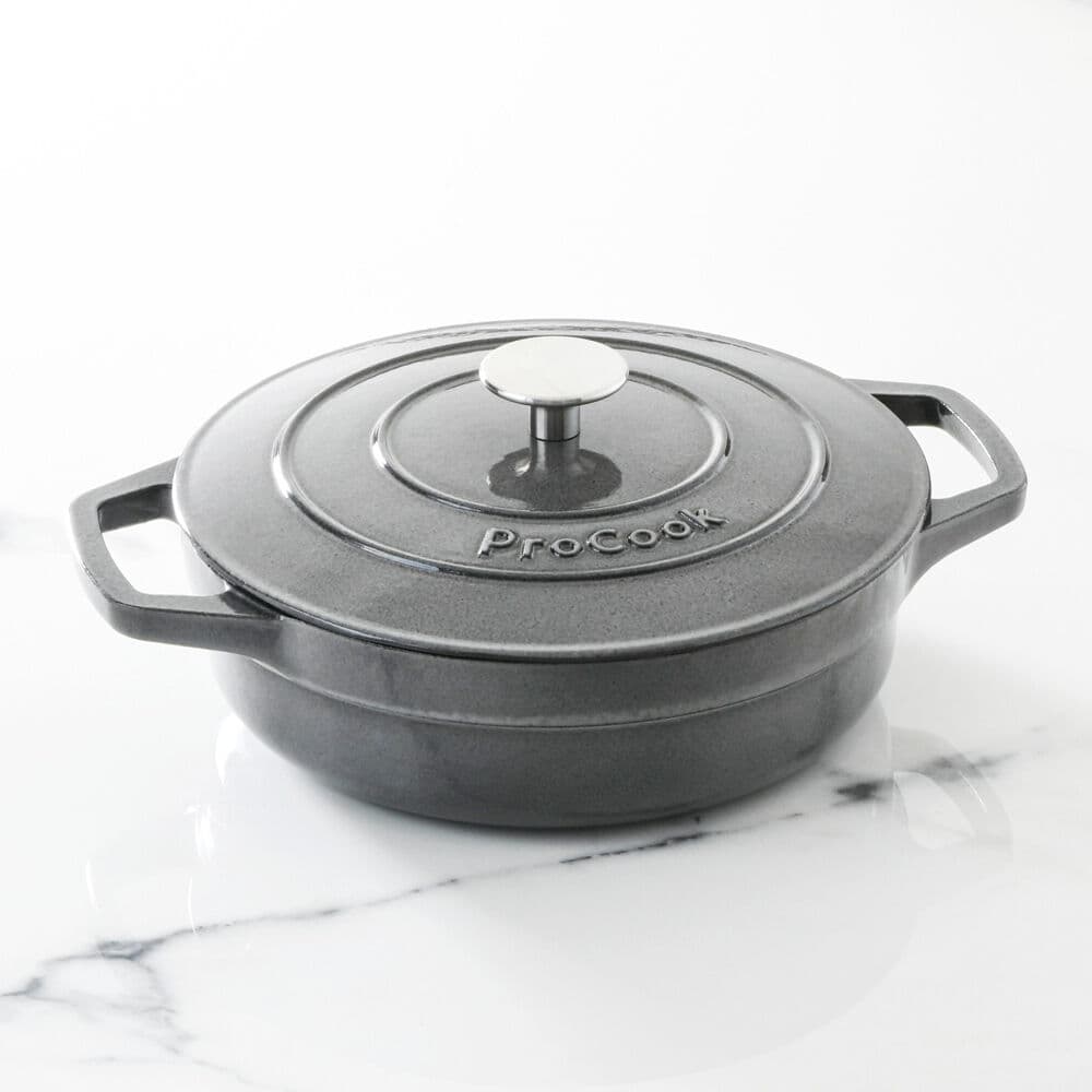 Cast Iron Casserole 24cm / 2.5L Shallow Graduated Red | Cast Iron ...