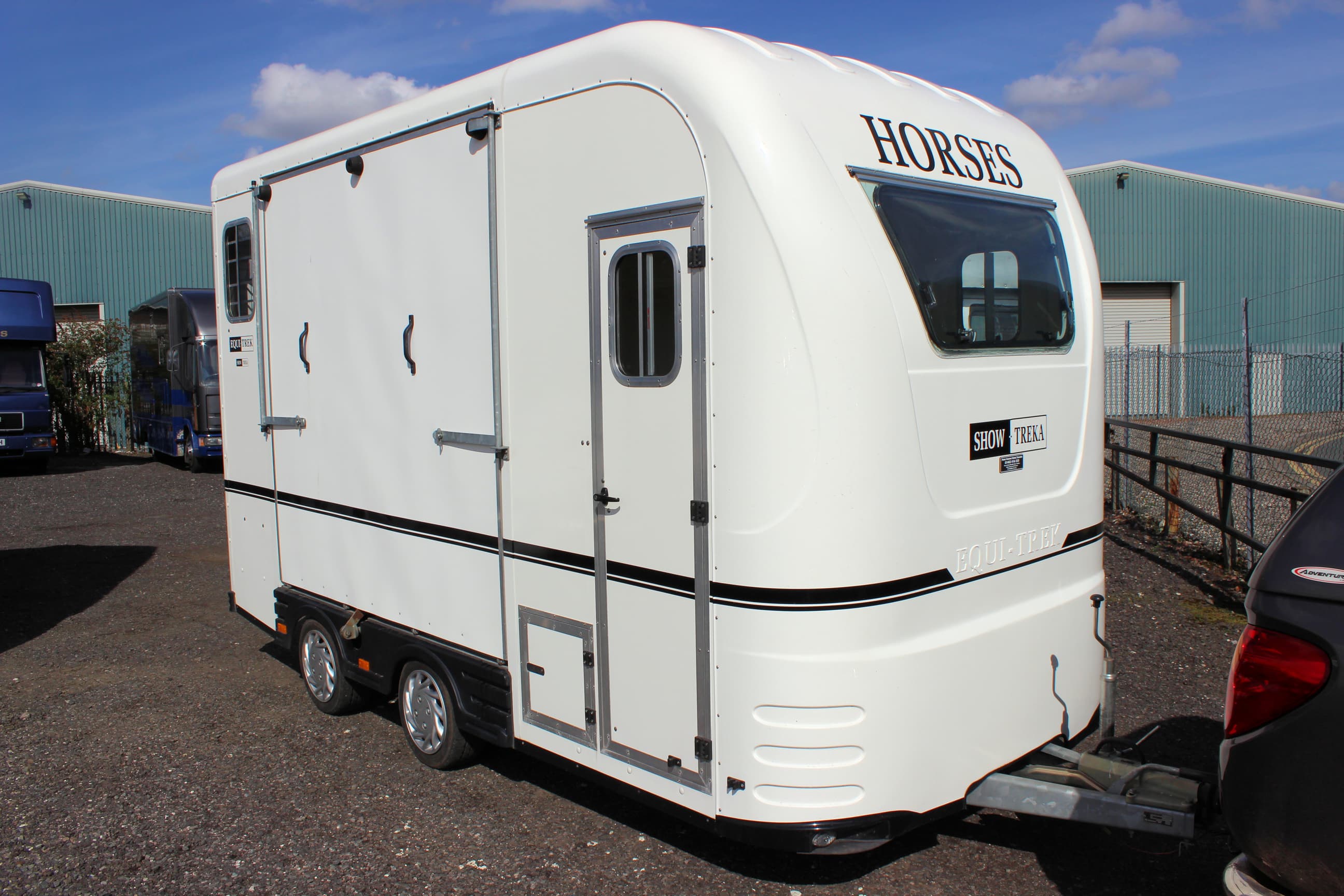 Equitrek Show Treka L - Central England Horseboxes