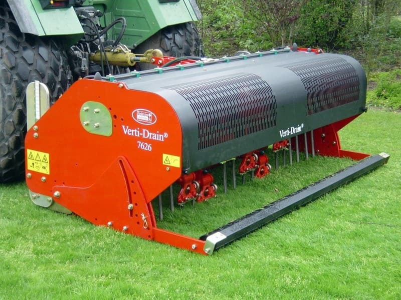 Redexim Verti-Drain 7626 aerator – Cyril Johnston