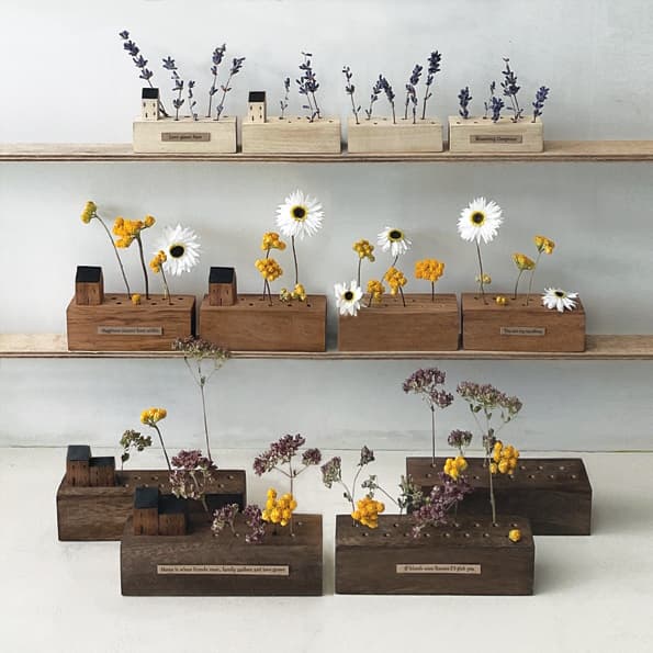 Dried Flower Bar East Of India | Home Decor Flower Pot