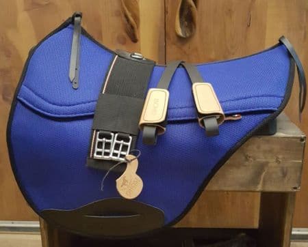Ghost Treeless Saddle Roma