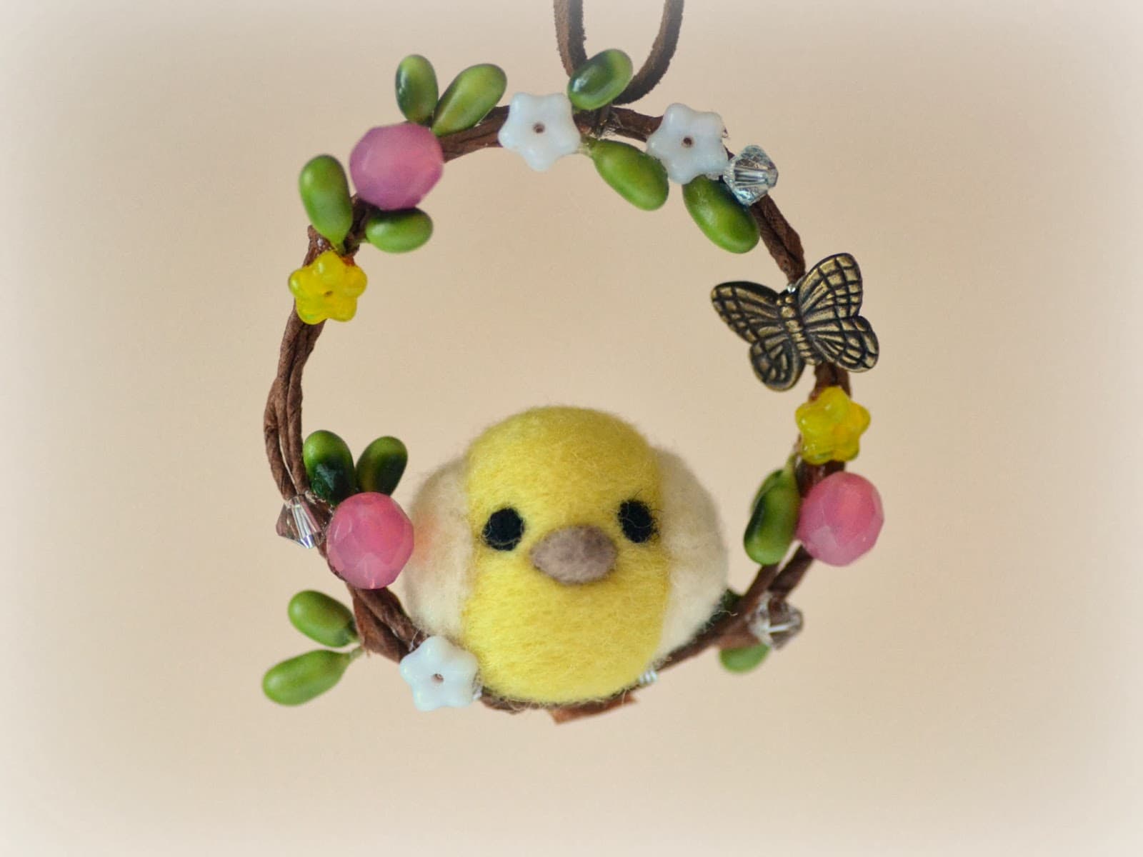 Nozomi Crafts: Easter chick wreath, spring bird accessories