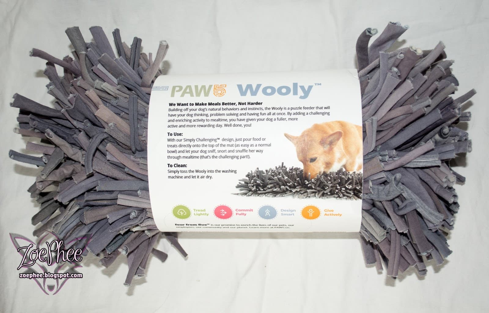 ZoePhee: PAW5 Wooly: Snuffle Mat Review & Giveaway!