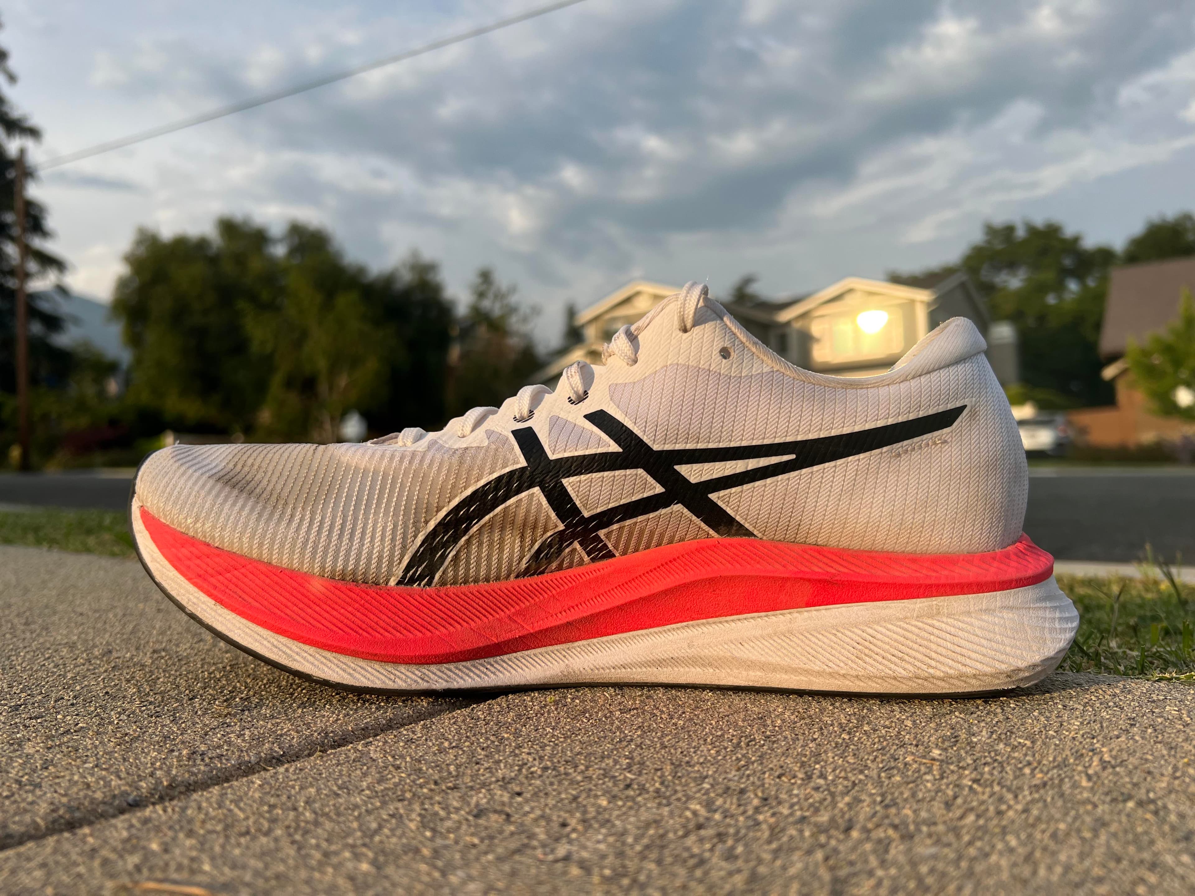 ASICS Magic Speed 3 Review (2023) - DOCTORS OF RUNNING