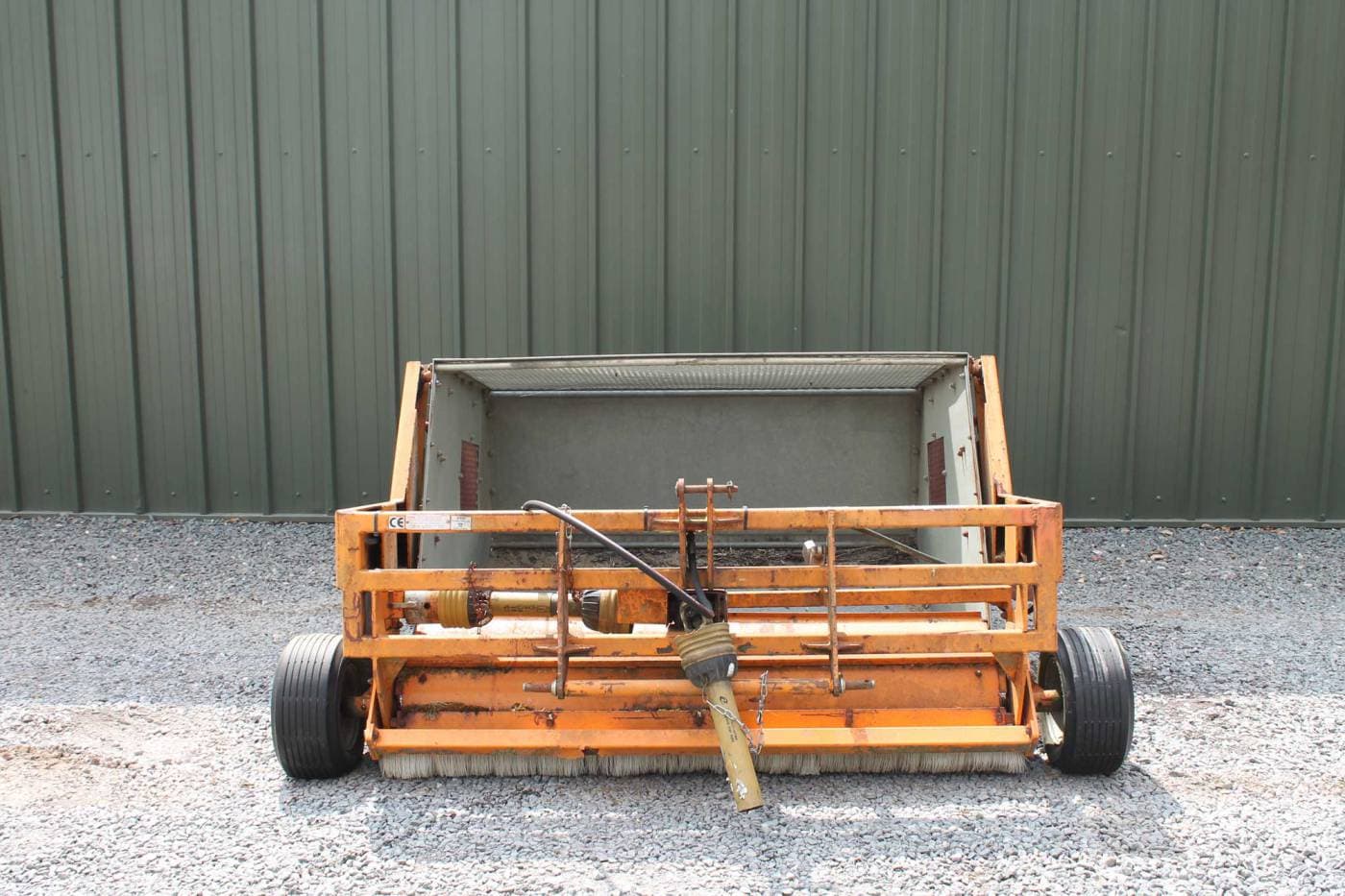 Sisis Litamina Sweeper and Collector for Sale | Fineturf
