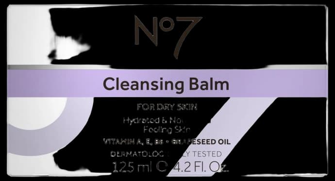 No7 Radiant Results Nourishing Cleansing Wipes