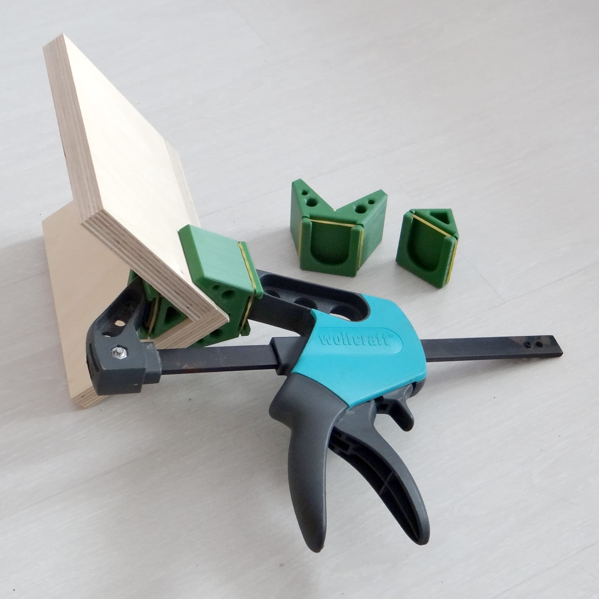 🗜️ Wolfcraft Corner Clamp 90 degrees・ STL File for ・Cults