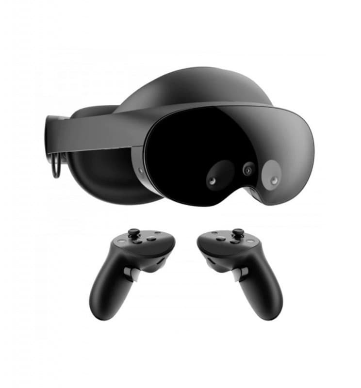 Meta Quest Pro headset - immesive display