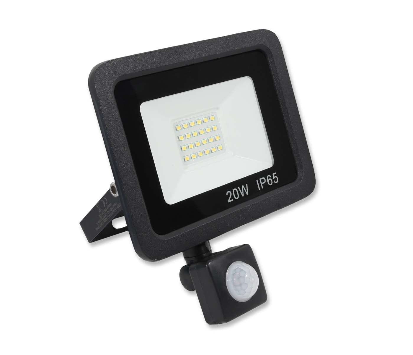 LAP Weyburn Outdoor LED Floodlight with PIR Sensor Black 50W 5000lm, £ ...