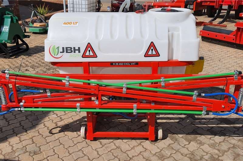 Boom sprayers 800lt Mounted Field Crop Sprayer 12m Spraying equipment ...