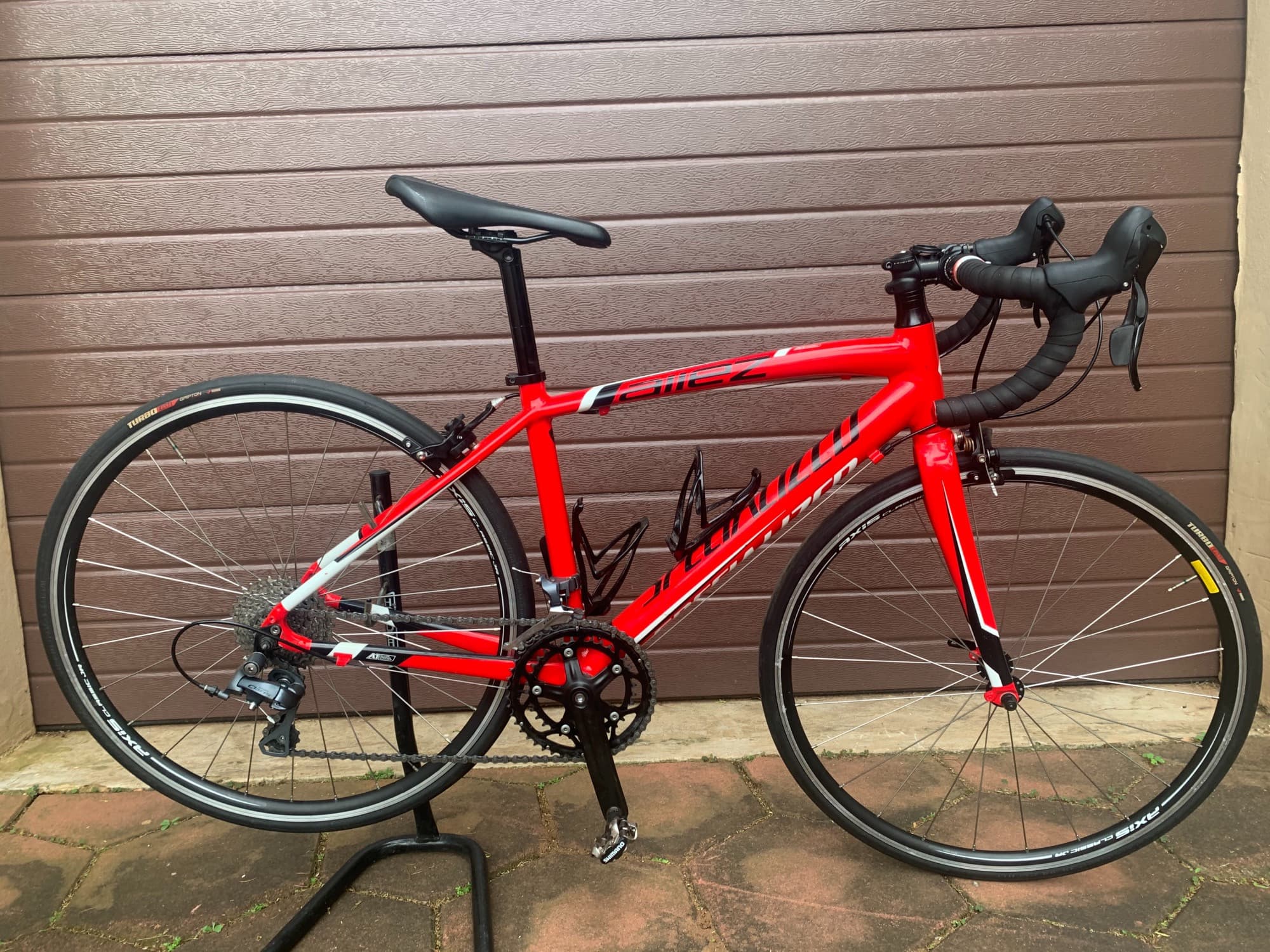 Specialized Allez Jr | Road Bikes | Bike Hub
