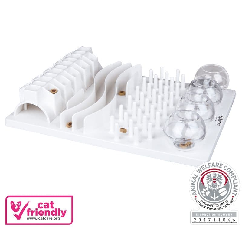 Trixie Cat Activity Fun Board | bitiba.co.uk