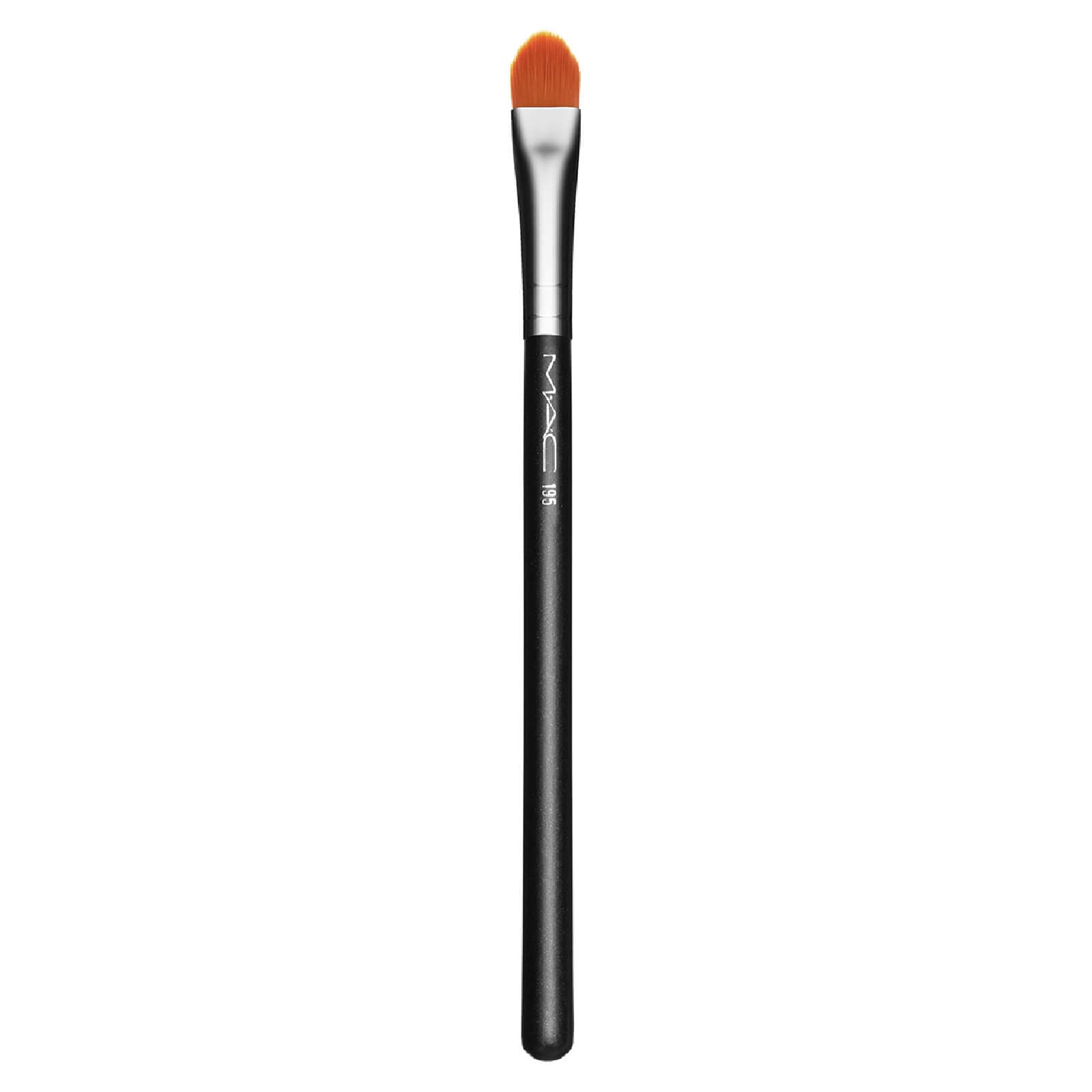 MAC 195 Concealer Brush | LOOKFANTASTIC