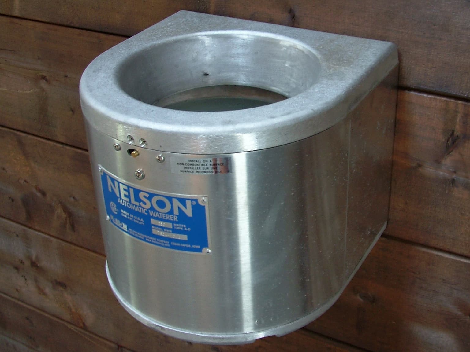Drinking Post Ultimate Automatic Horse & Livestock Waterer - System Equine