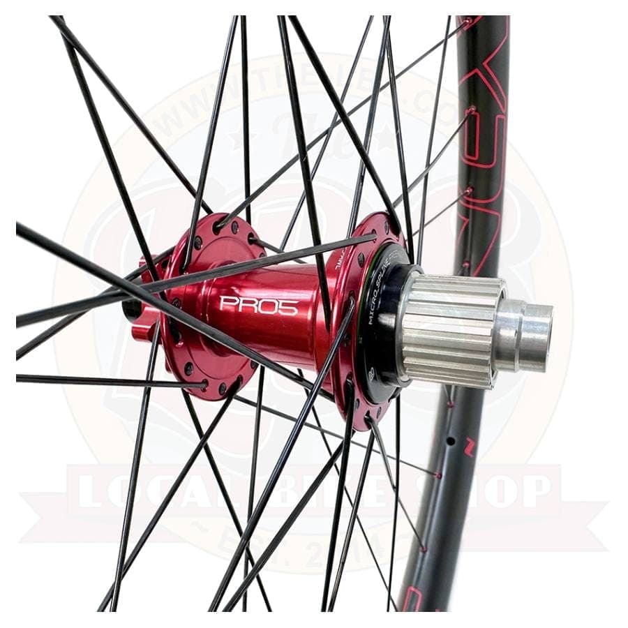 Custom Built MTB Wheelset Hope Pro 5 Boost Hubs Nextie Carbon 36mm 32H ...