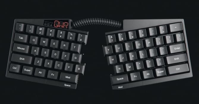 Ultimate Hacking Keyboard