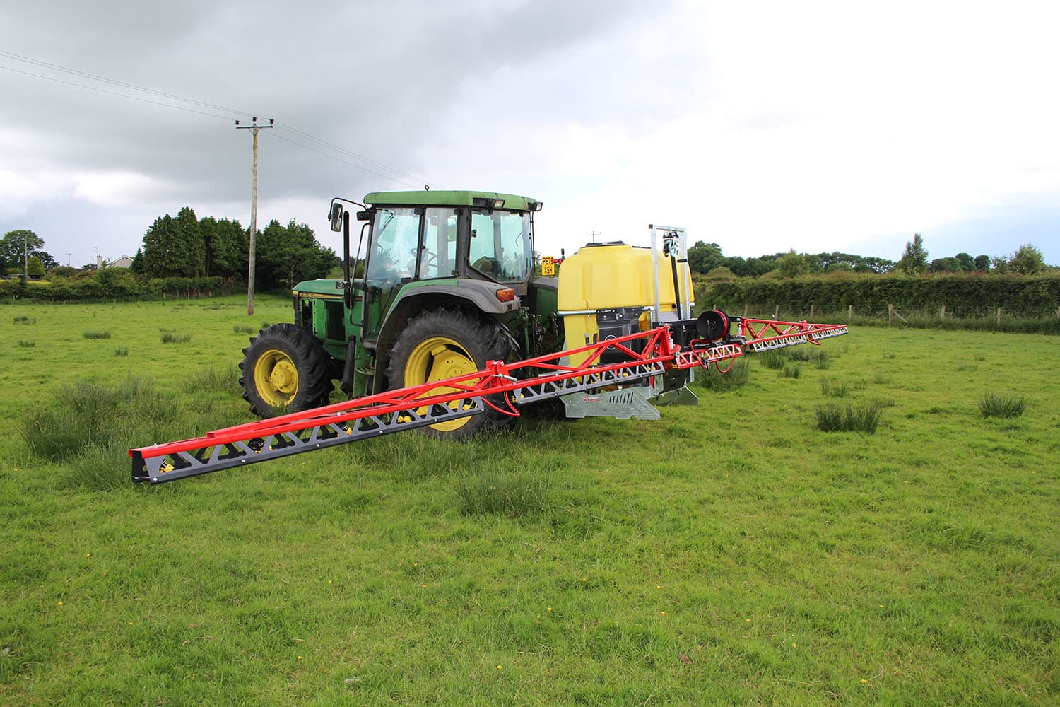 Blaney Agri Solutionstractor sprayers made in UK/Ireland for effective ...