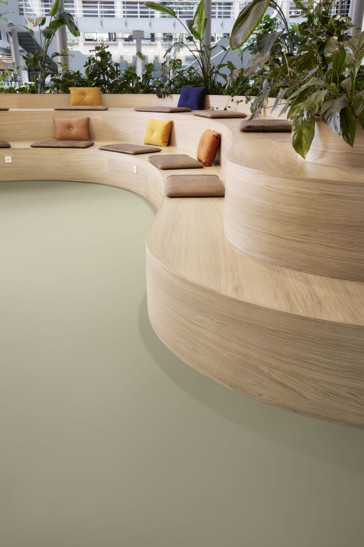 Akustický vinyl Sarlon a Modul´Up - Forbo Flooring Systems | EARCH.cz