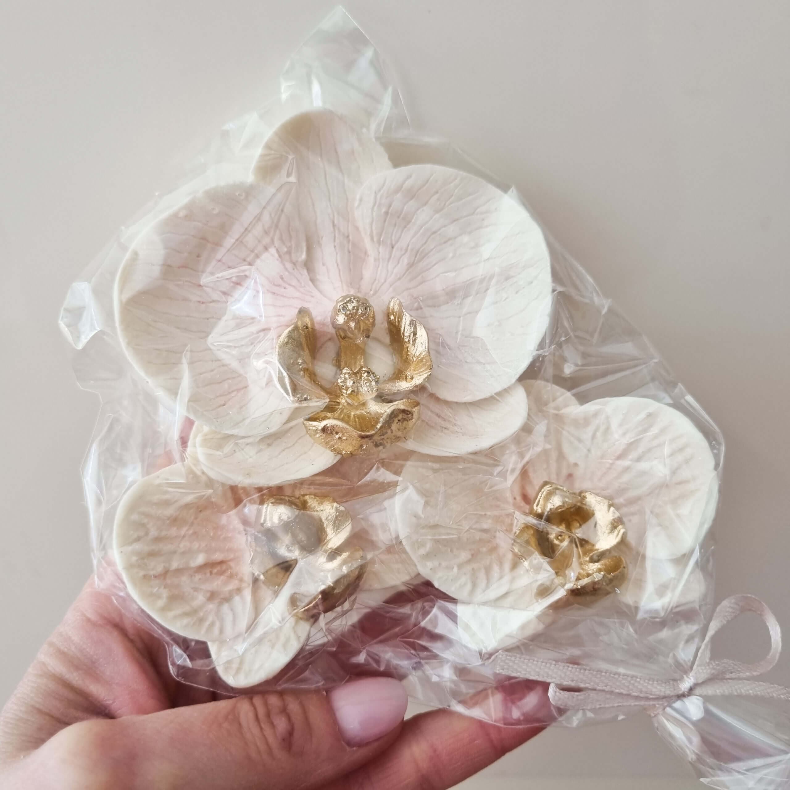 Edible Orchid Toppers 098 - Moussecakebox