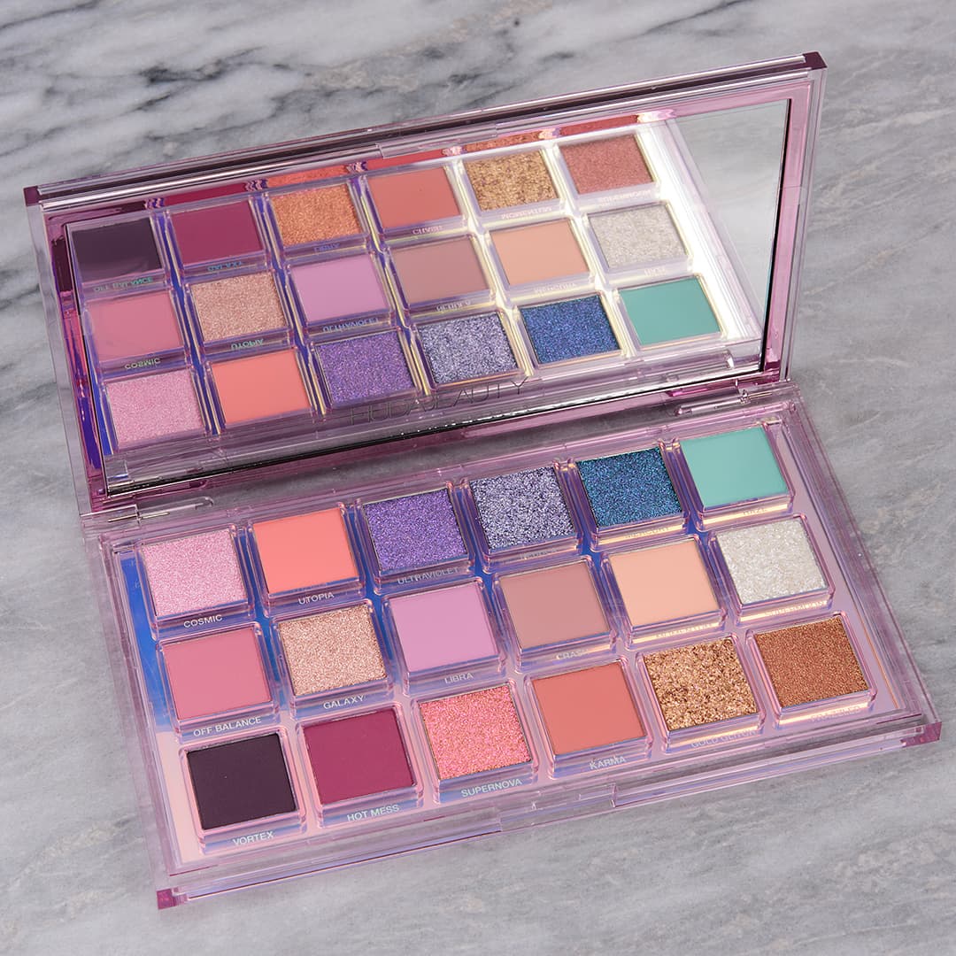 Huda Beauty Mercury Retrograde Eyeshadow Palette Review & Swatches